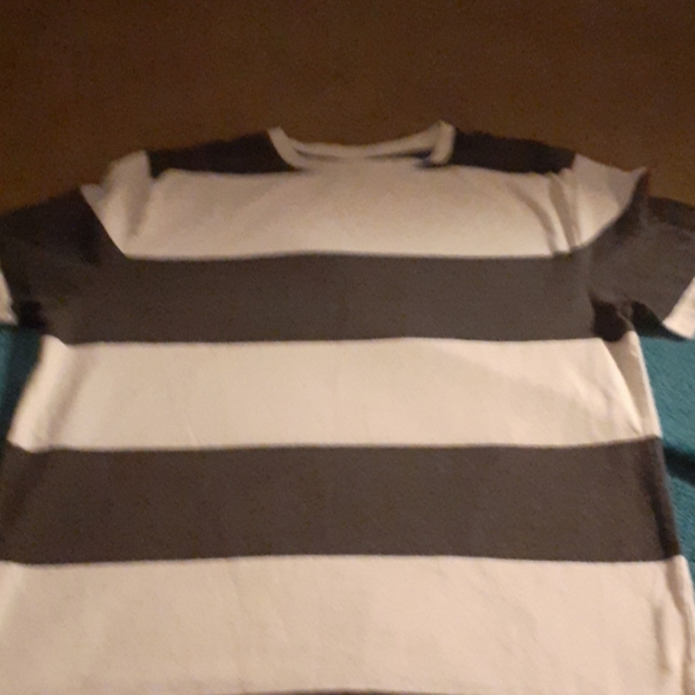 T shirt type shirt